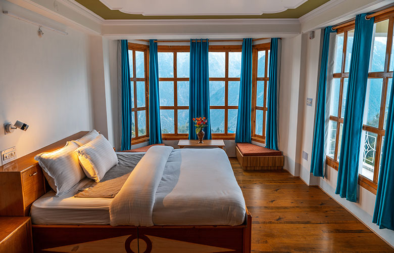 deluxe-room-hotel-kalpa-deshang-in-kinnaur