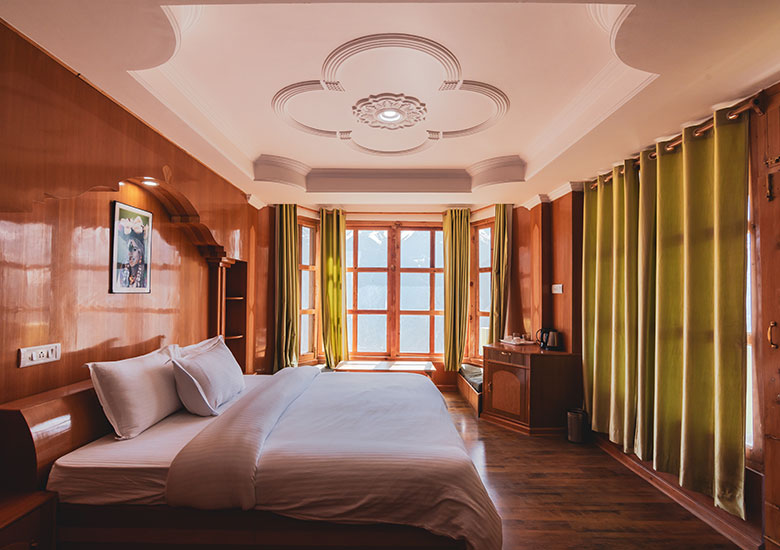 executive-room-at-hotel-kalpa-deshang-kinnaur